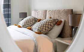 4 Bedroom Townhouse In Stirling